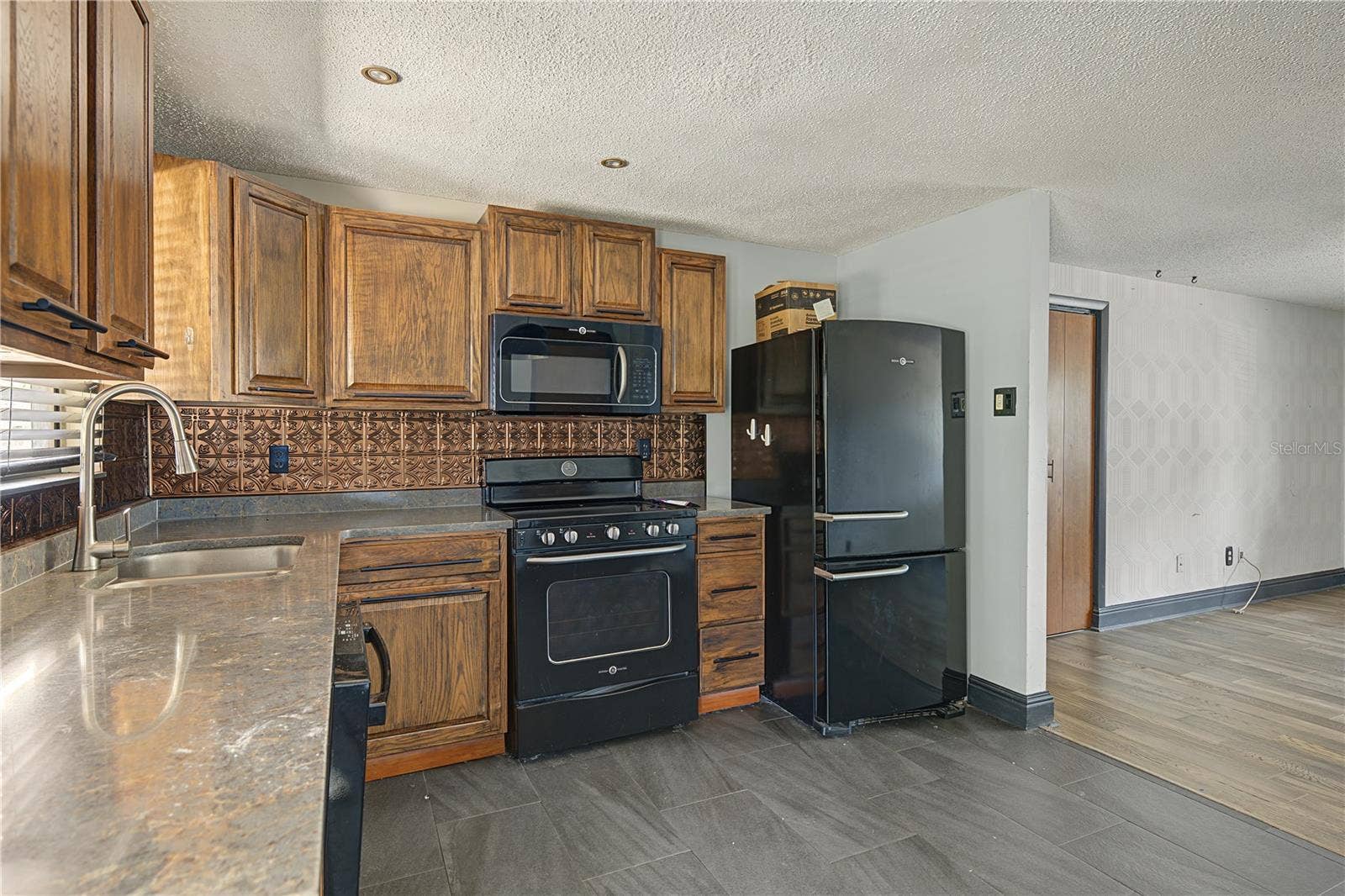 608 TIMBER BAY CIRCLE E, Oldsmar, FL 34677 608 TIMBER BAY CIRCLE E, Oldsmar, FL 34677