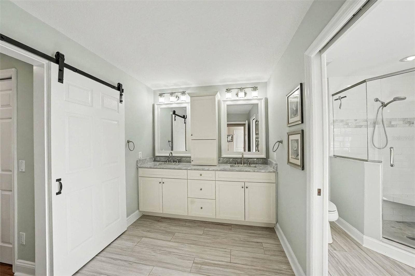 17544 FAIRMEADOW DRIVE, Tampa, FL 33647 dual vanities