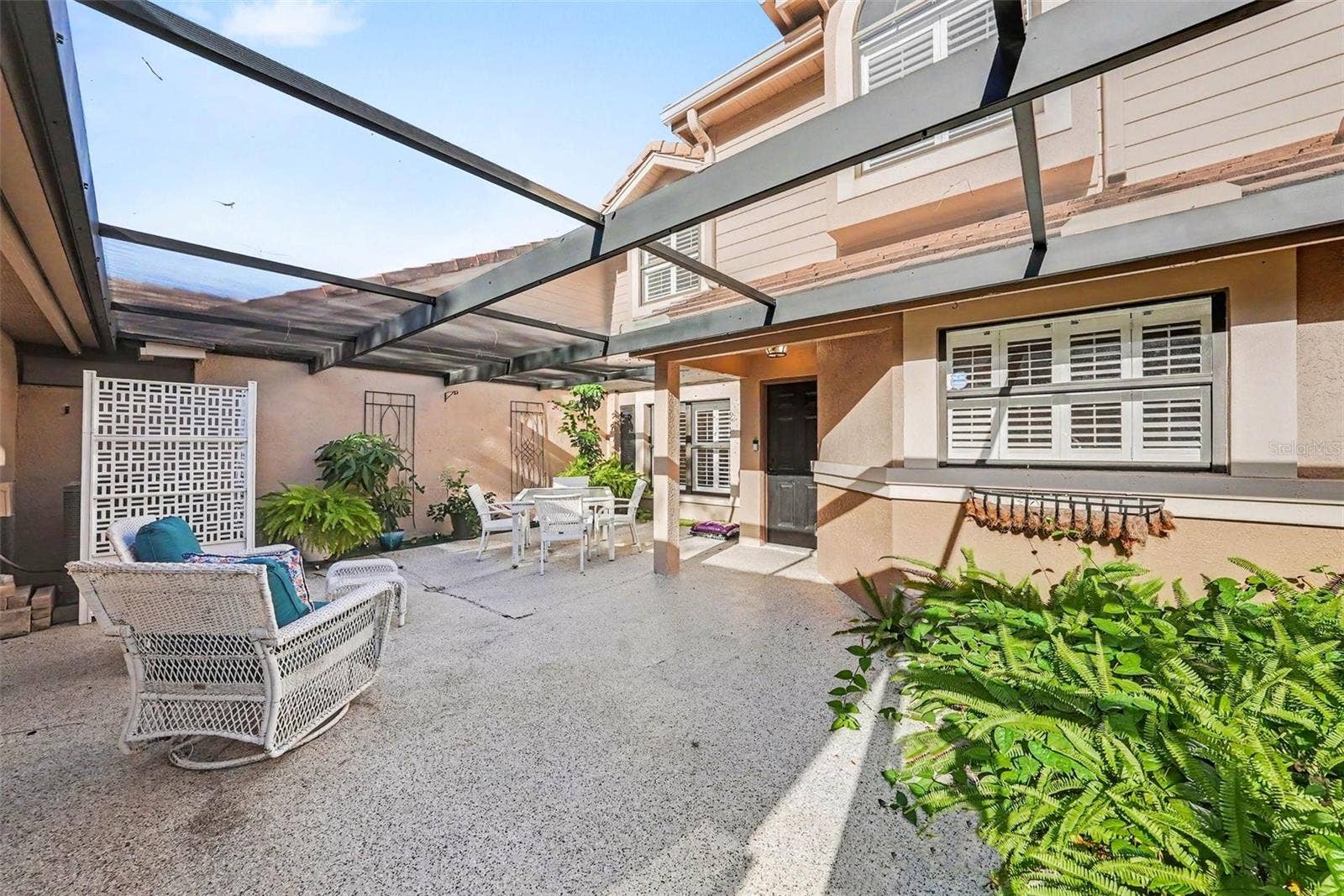 17544 FAIRMEADOW DRIVE, Tampa, FL 33647 Front Courtyard