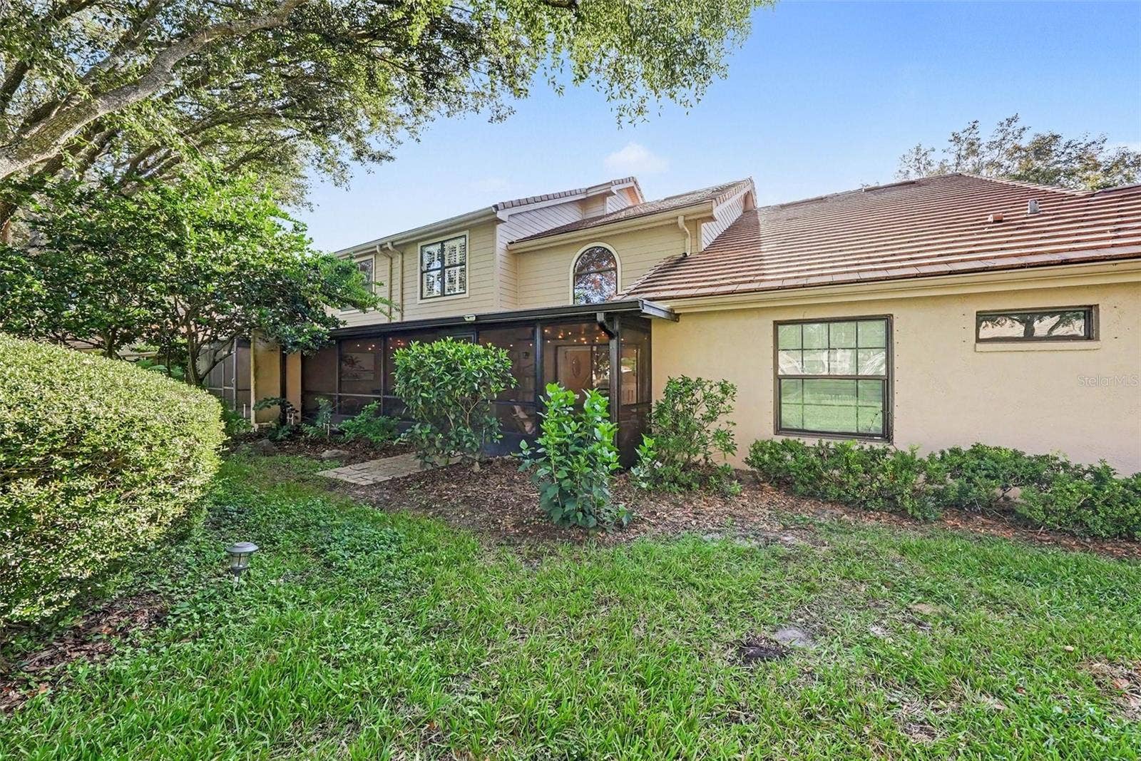 17544 FAIRMEADOW DRIVE, Tampa, FL 33647 Backyard view of common area