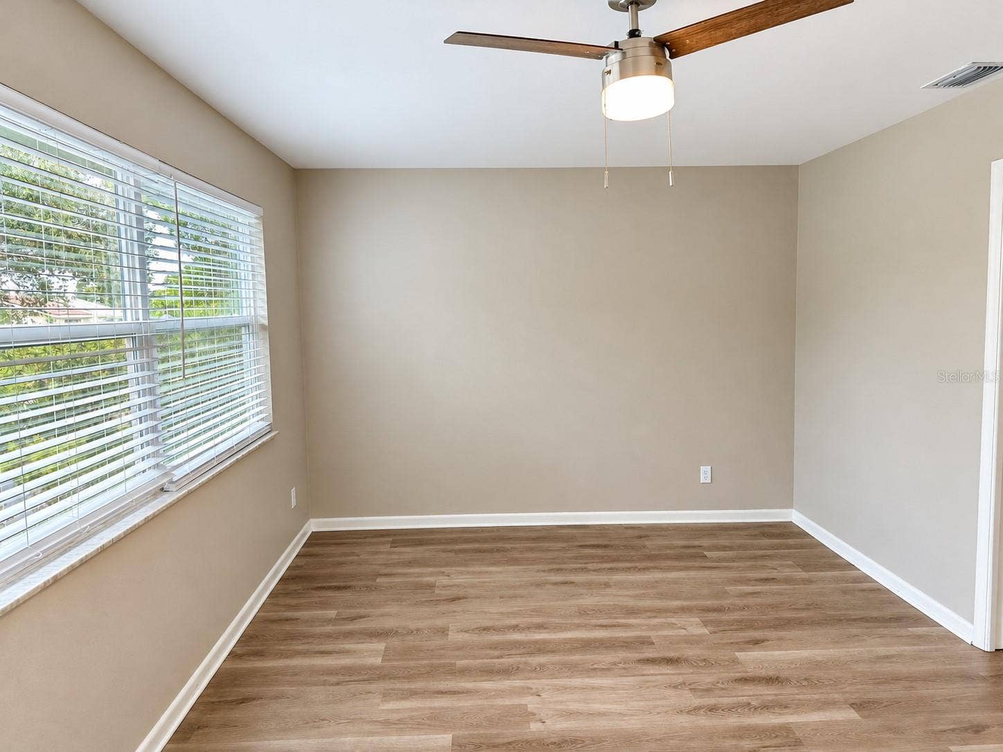 2063 LOS LOMAS DRIVE, Clearwater, FL 33763 2063 LOS LOMAS DRIVE, Clearwater, FL 33763