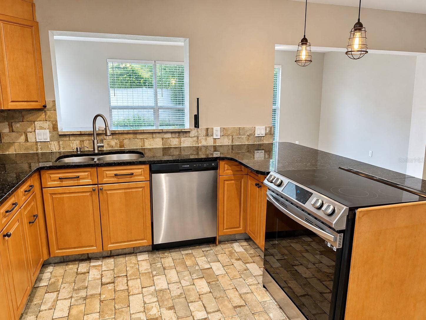 2063 LOS LOMAS DRIVE, Clearwater, FL 33763 2063 LOS LOMAS DRIVE, Clearwater, FL 33763