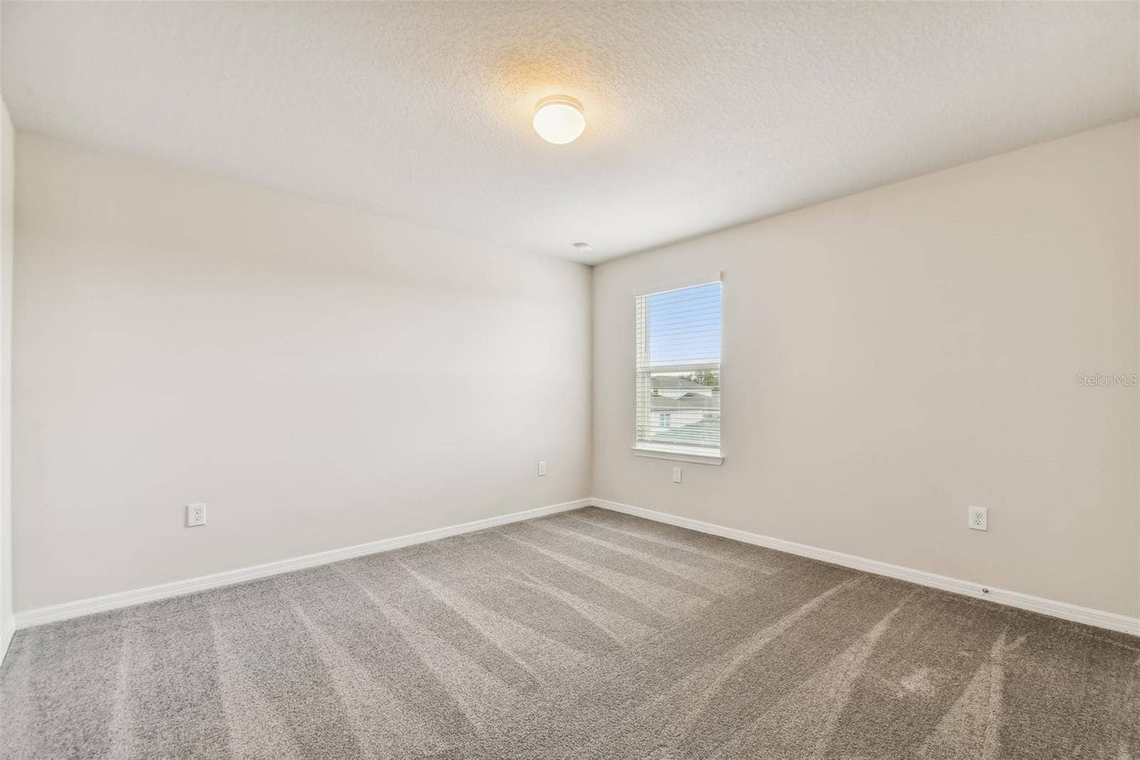 11150 SYCAMORE GLEN LOOP, Thonotosassa, FL 33592 Model Representation