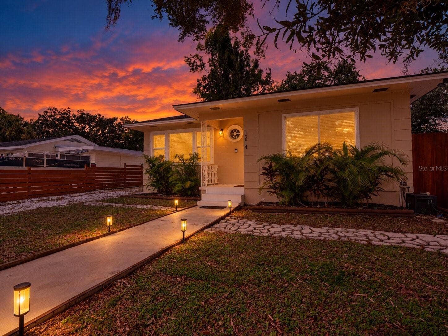 1214 ALOHA LANE, Clearwater, FL 33755