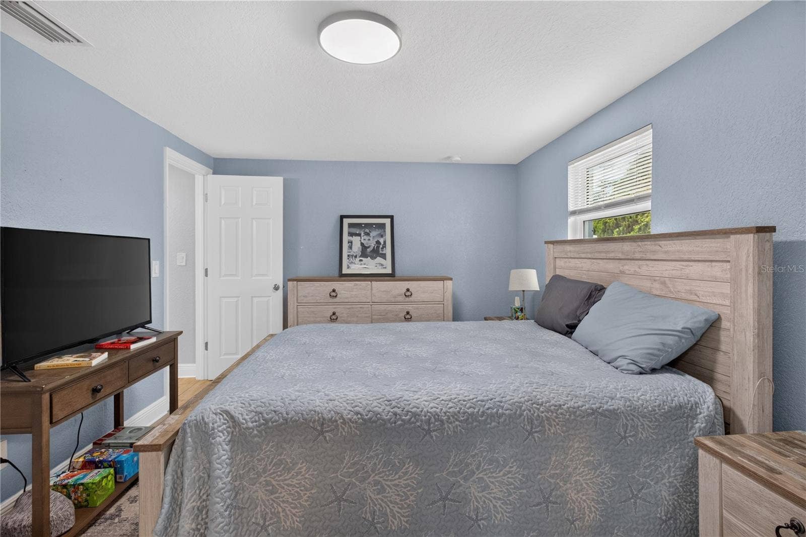 2602 E 110TH AVENUE, Tampa, FL 33612 Primary Bedroom