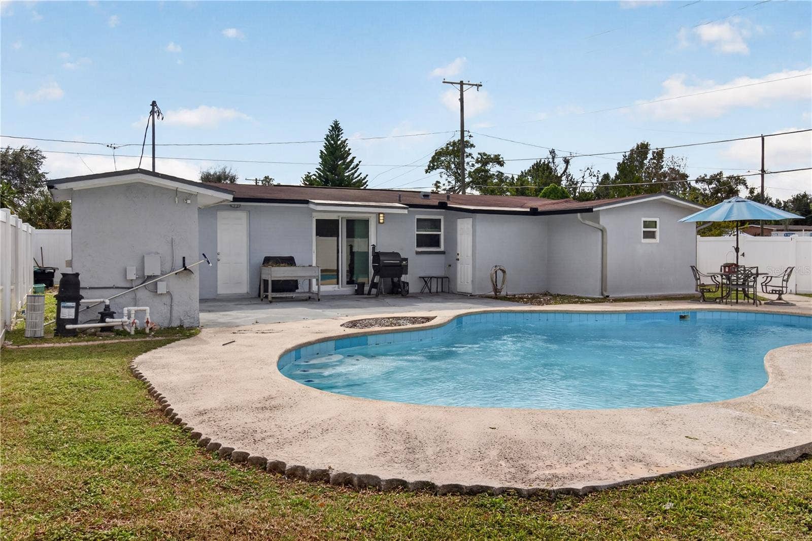 2602 E 110TH AVENUE, Tampa, FL 33612 Backyard Pool