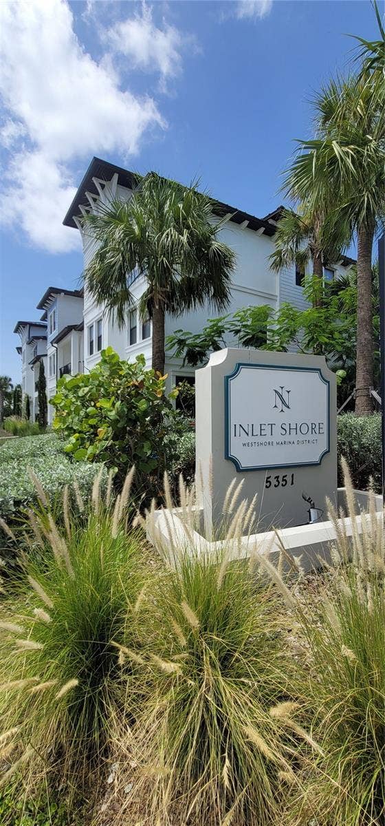 5351 BRIDGE STREET, #48, Tampa, FL 33611 5351 BRIDGE STREET, #48, Tampa, FL 33611