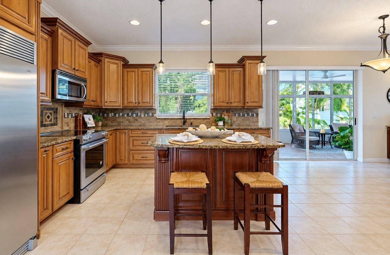 11214 LONGBROOKE DRIVE, Riverview, FL 33579 11214 LONGBROOKE DRIVE, Riverview, FL 33579