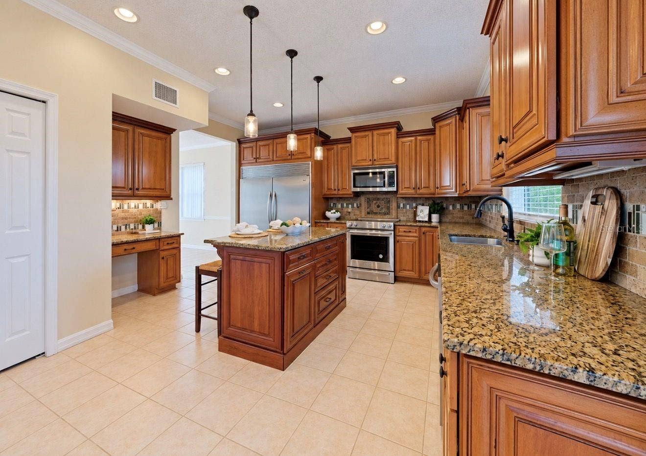 11214 LONGBROOKE DRIVE, Riverview, FL 33579 11214 LONGBROOKE DRIVE, Riverview, FL 33579