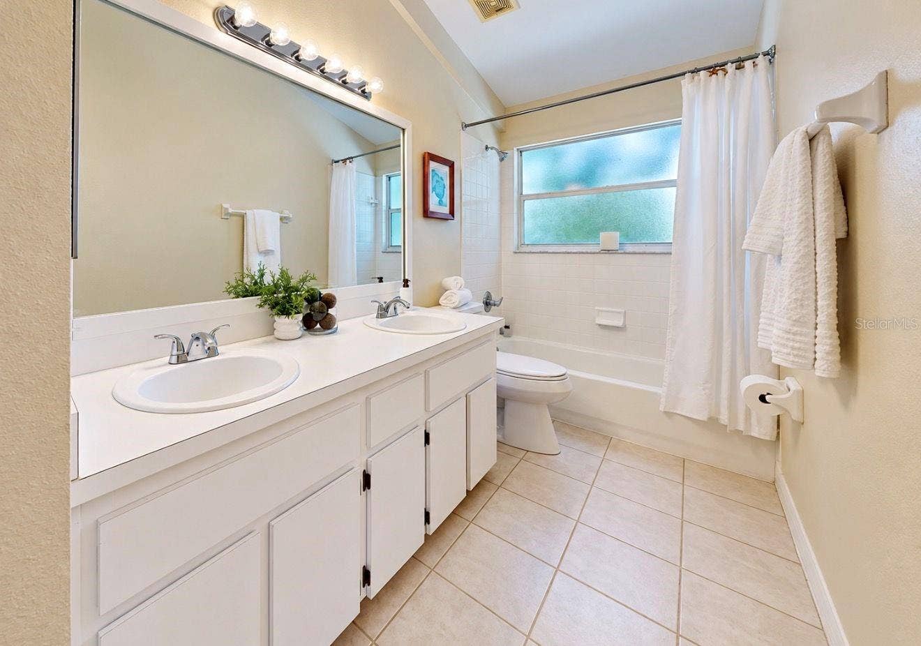 11214 LONGBROOKE DRIVE, Riverview, FL 33579 11214 LONGBROOKE DRIVE, Riverview, FL 33579