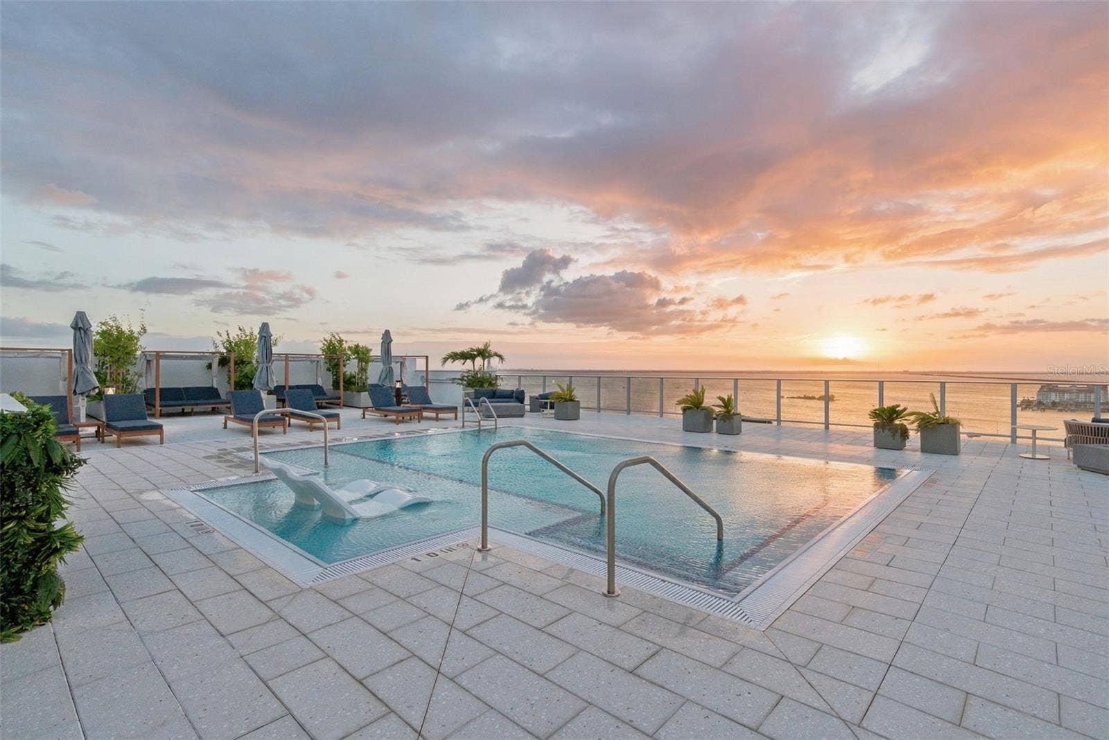 5713 BOWEN DANIEL DRIVE, #903, Tampa, FL 33616 Roof top pool