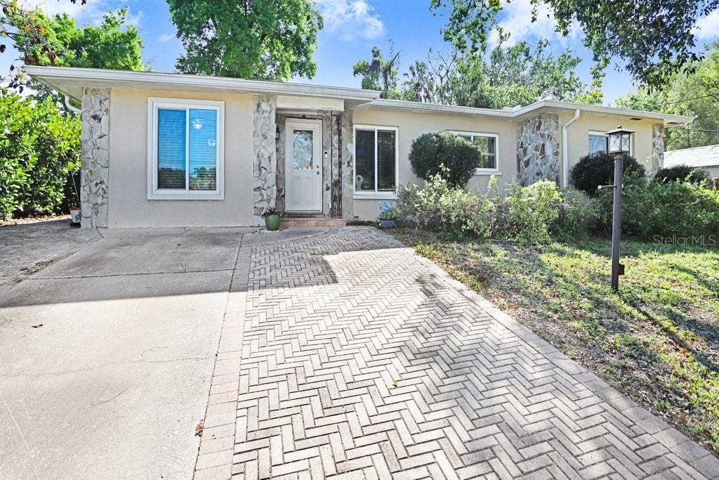 6703 N RIVER BOULEVARD, Tampa, FL 33604 6703 N RIVER BOULEVARD, Tampa, FL 33604