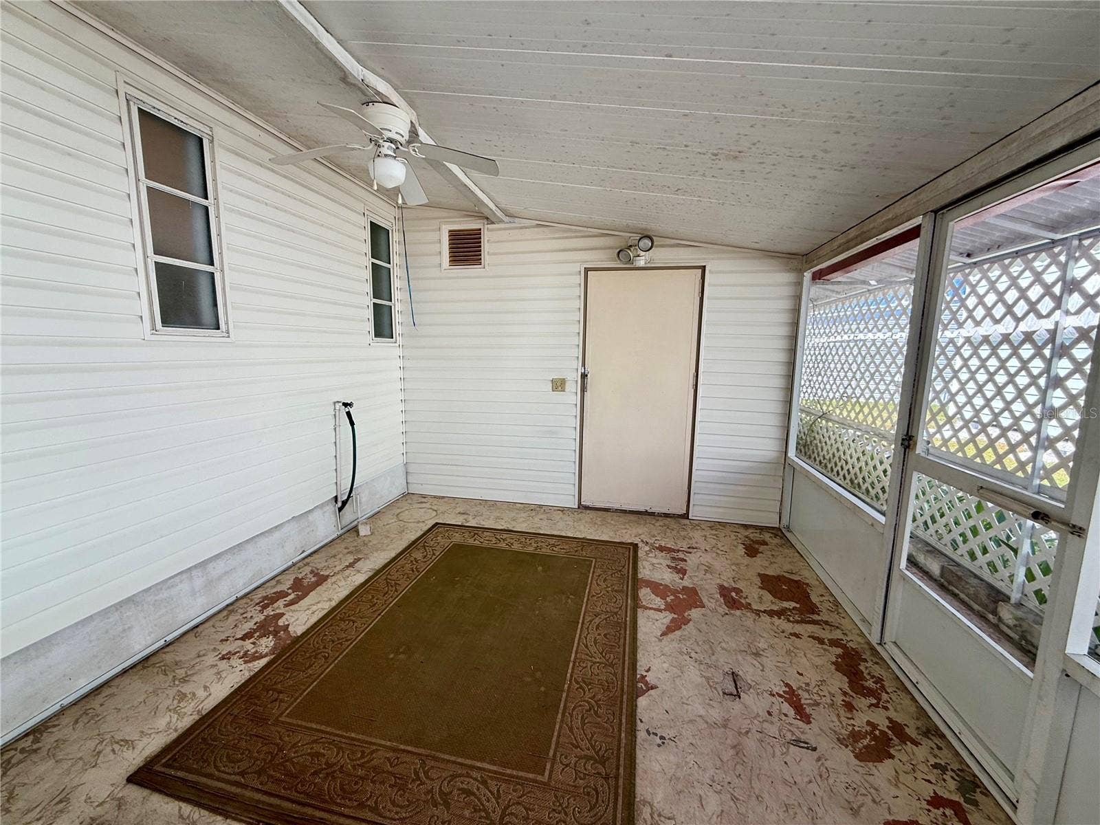 82208 F STREET N, #208, Pinellas Park, FL 33781 Carport Screened Room