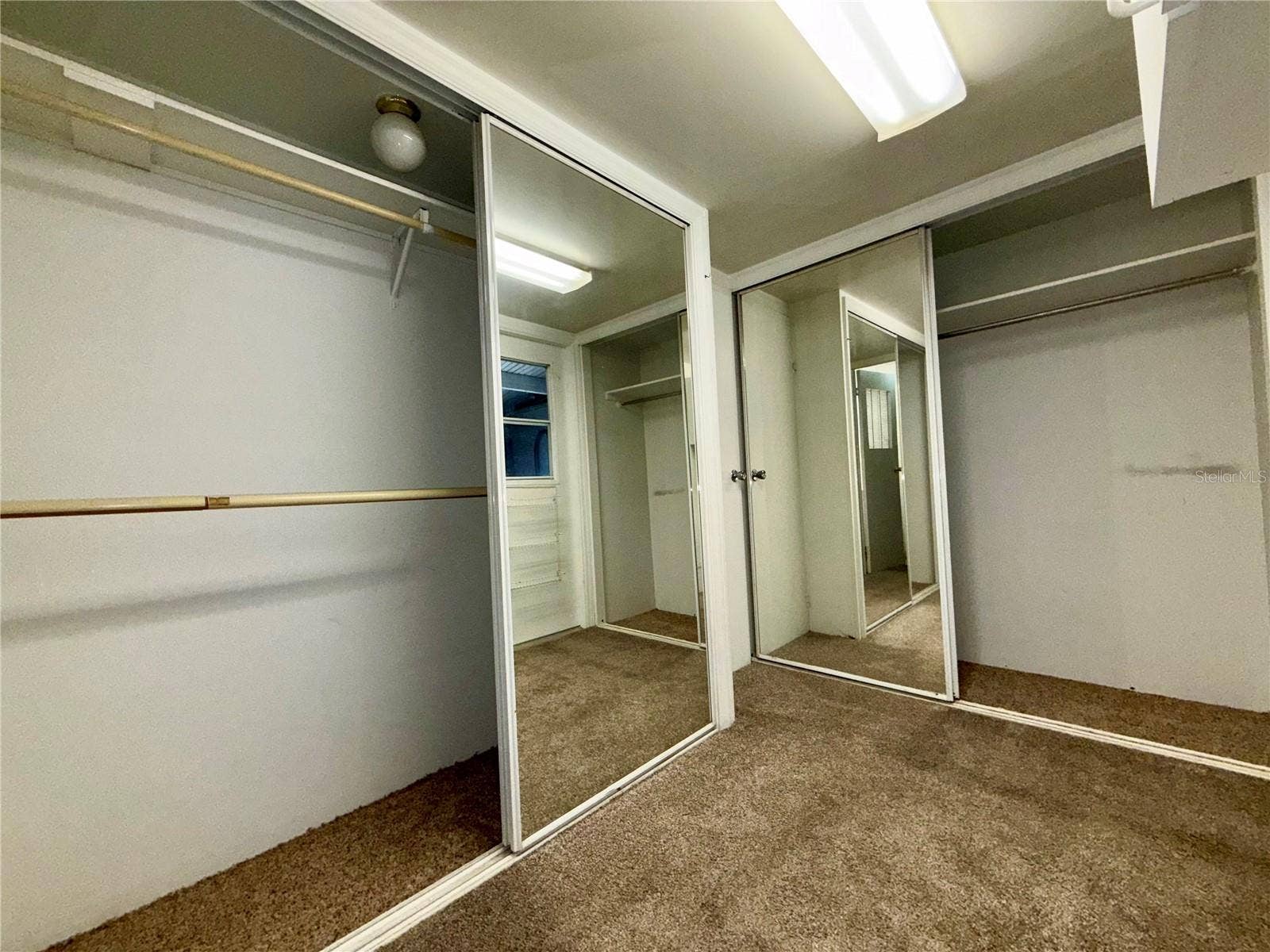 82208 F STREET N, #208, Pinellas Park, FL 33781 Primary Dual Closet Suite