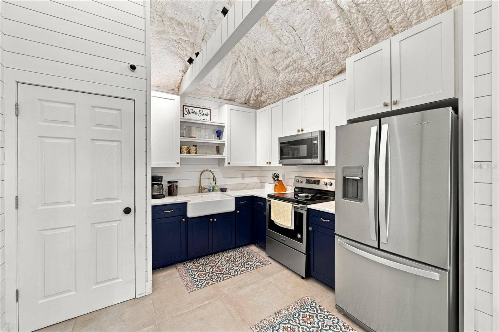 10350 54TH AVENUE N, St Petersburg, FL 33708