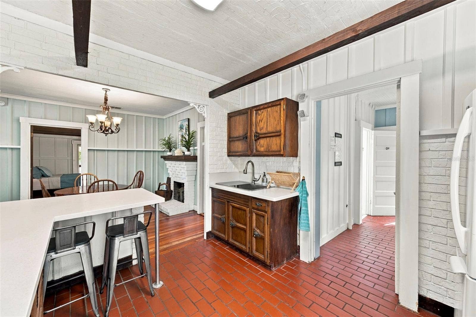 10350 54TH AVENUE N, St Petersburg, FL 33708