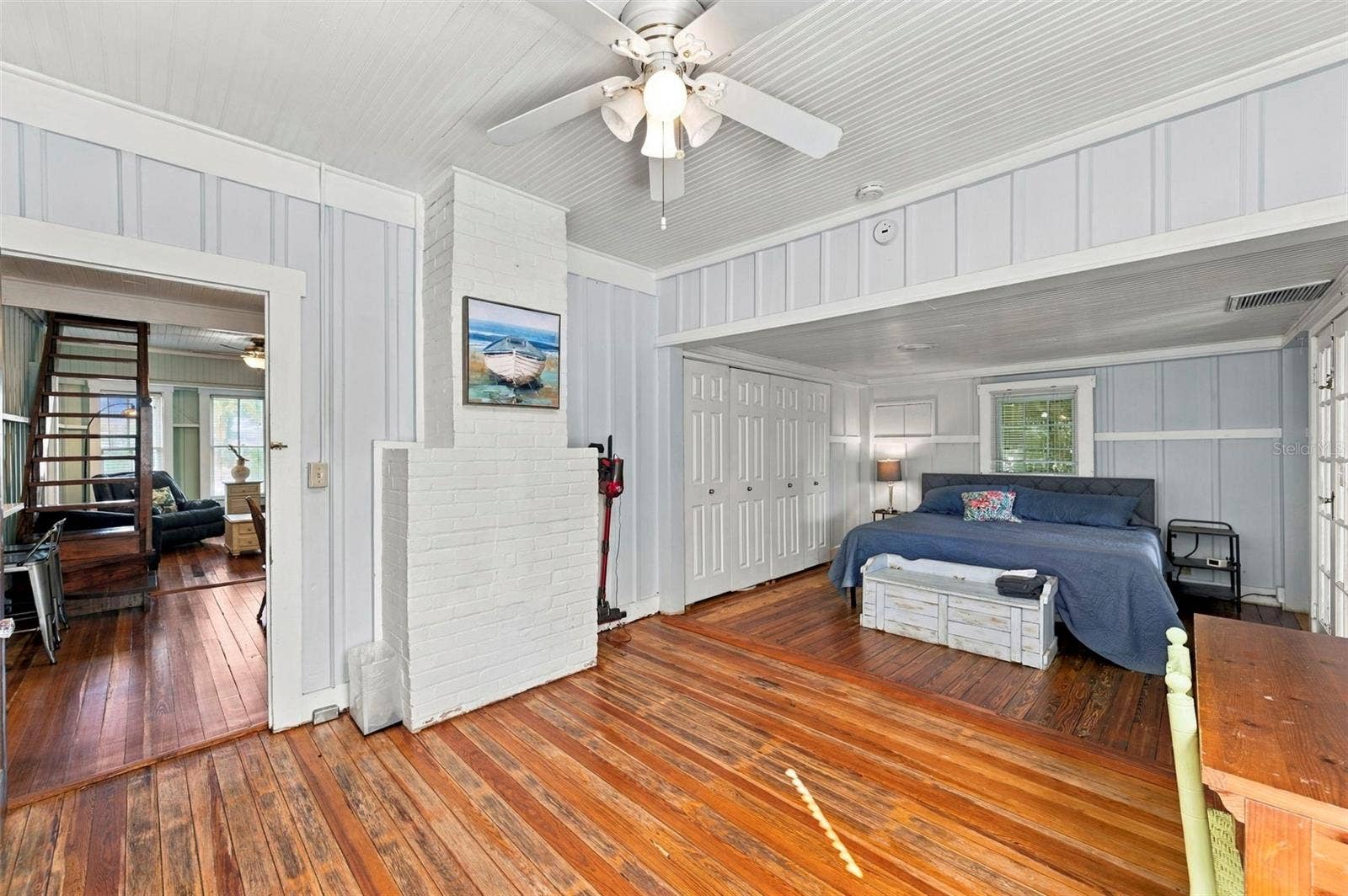 10350 54TH AVENUE N, St Petersburg, FL 33708