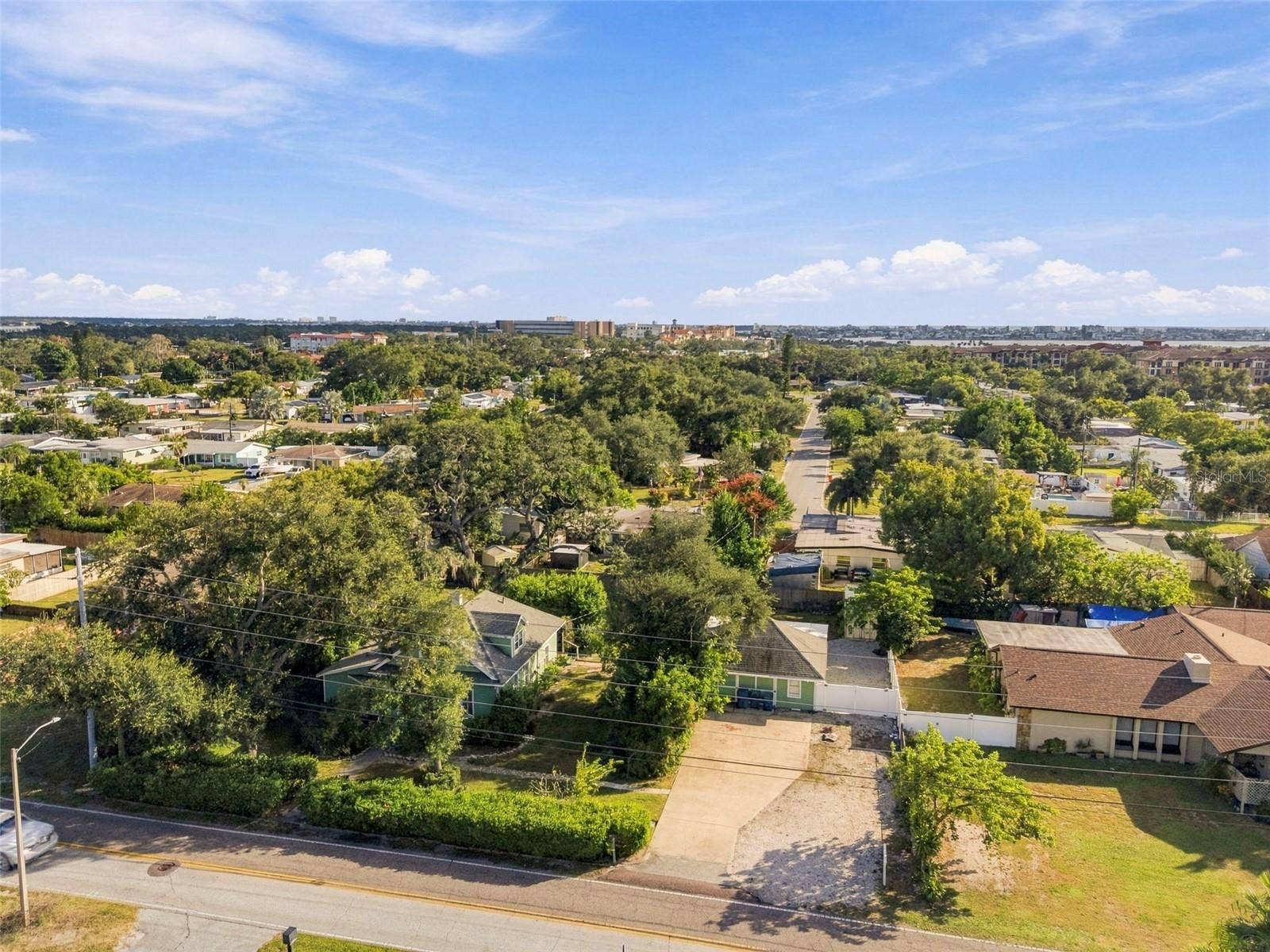 10350 54TH AVENUE N, St Petersburg, FL 33708