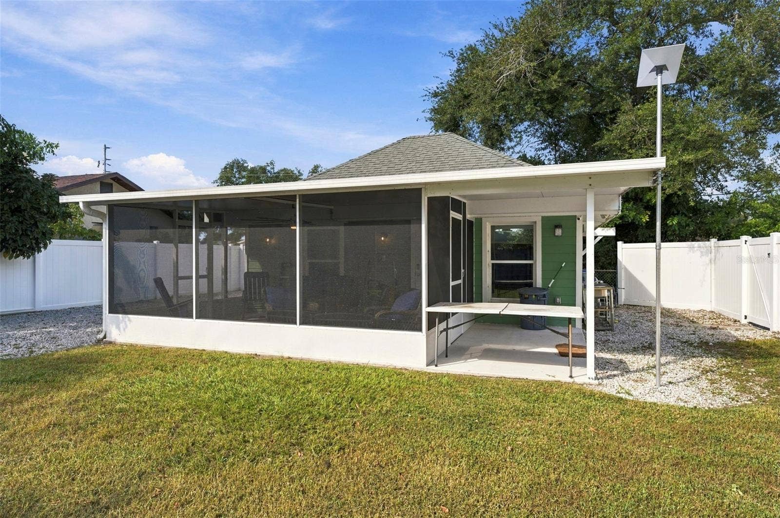 10350 54TH AVENUE N, St Petersburg, FL 33708