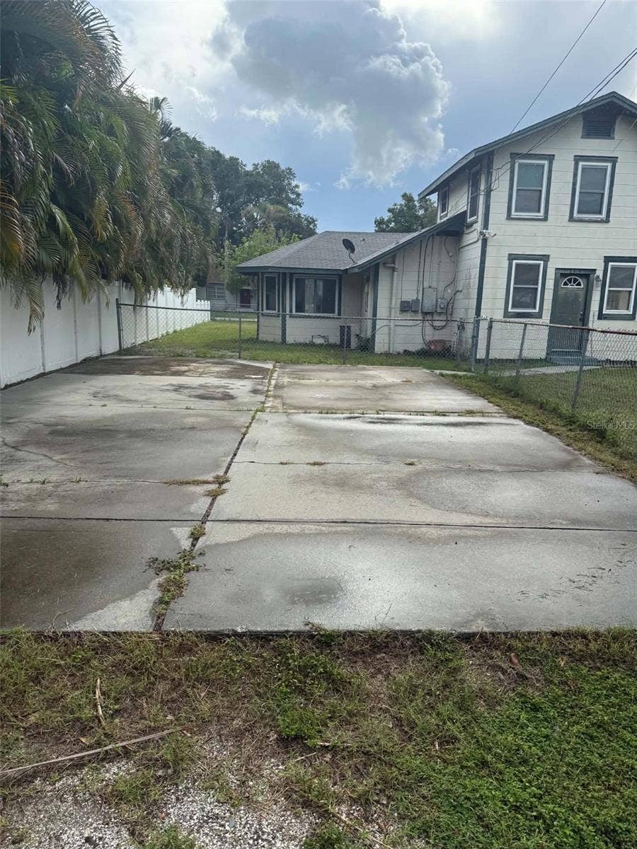 2313 QUINCY STREET S, St Petersburg, FL 33711 2313 QUINCY STREET S, St Petersburg, FL 33711