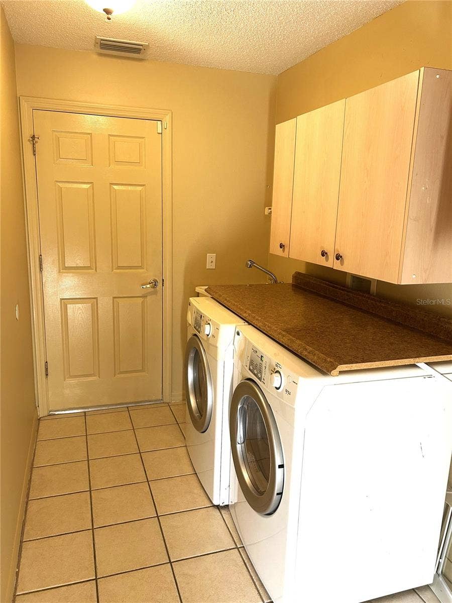 11137 BROOKLAWN DRIVE, Hudson, FL 34667 11137 BROOKLAWN DRIVE, Hudson, FL 34667