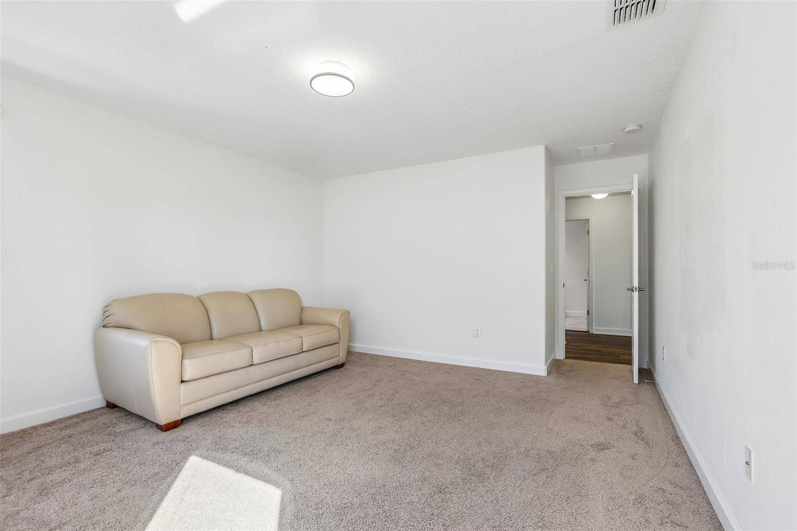19430 PADDOCK VIEW DRIVE, Tampa, FL 33647
