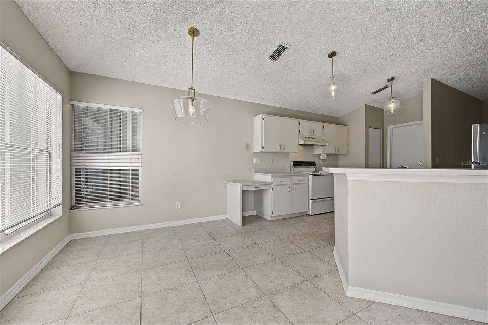 2113 STERLING GLEN COURT, Sun City Center, FL 33573