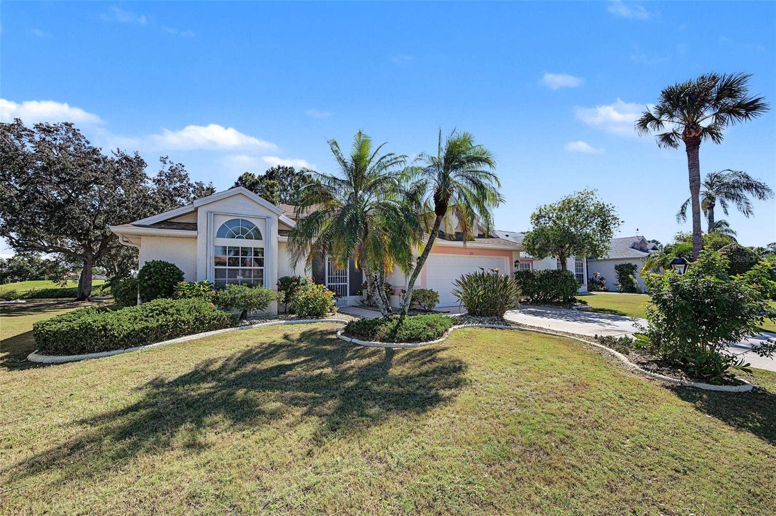 2113 STERLING GLEN COURT, Sun City Center, FL 33573