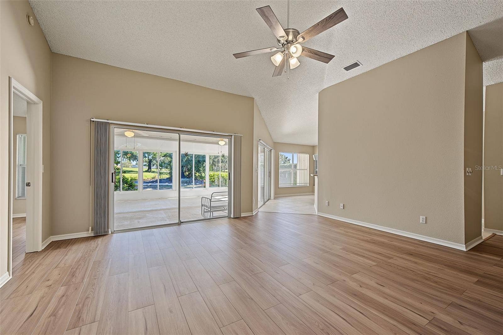 2113 STERLING GLEN COURT, Sun City Center, FL 33573