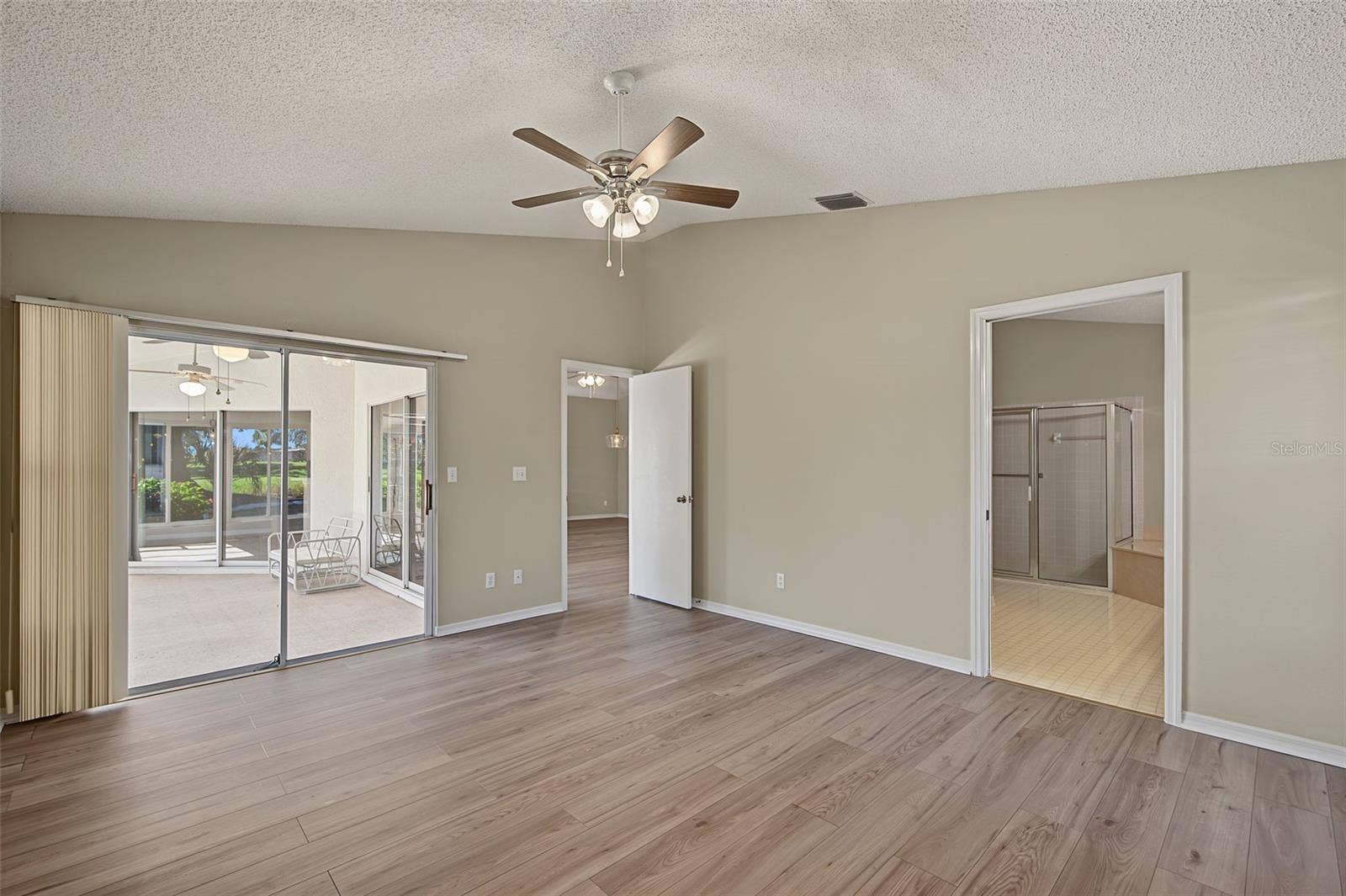 2113 STERLING GLEN COURT, Sun City Center, FL 33573