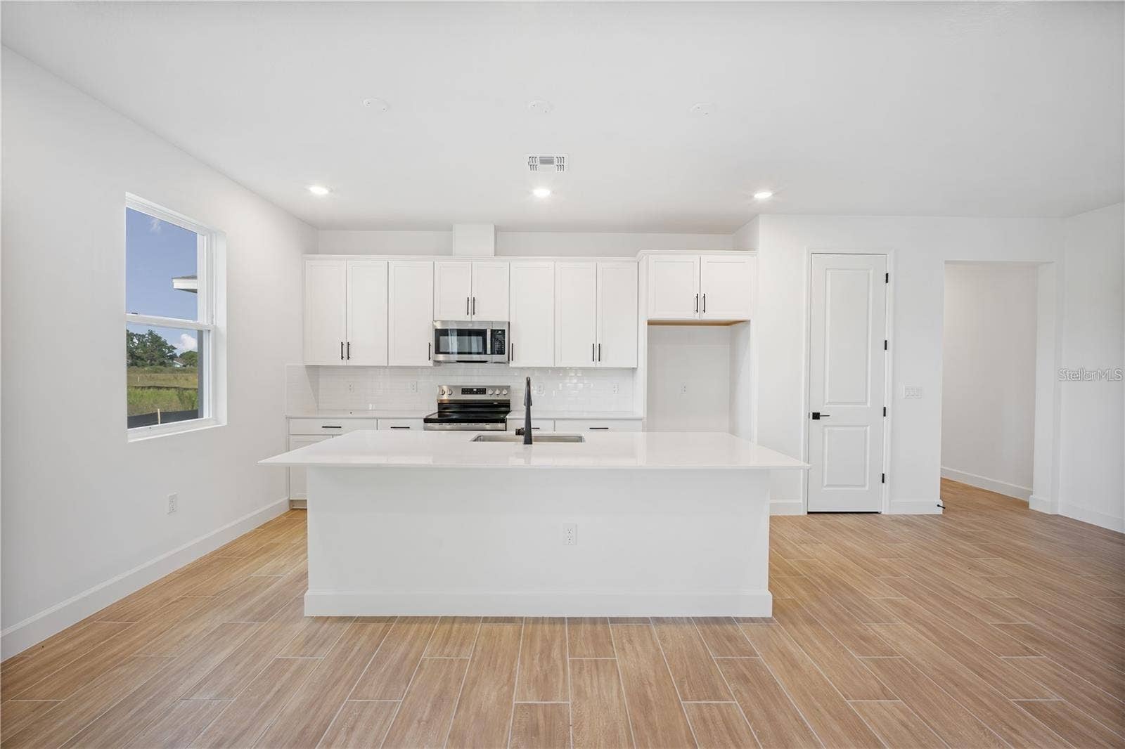 9293 E PLAYERS DRIVE, Weeki Wachee, FL 34613