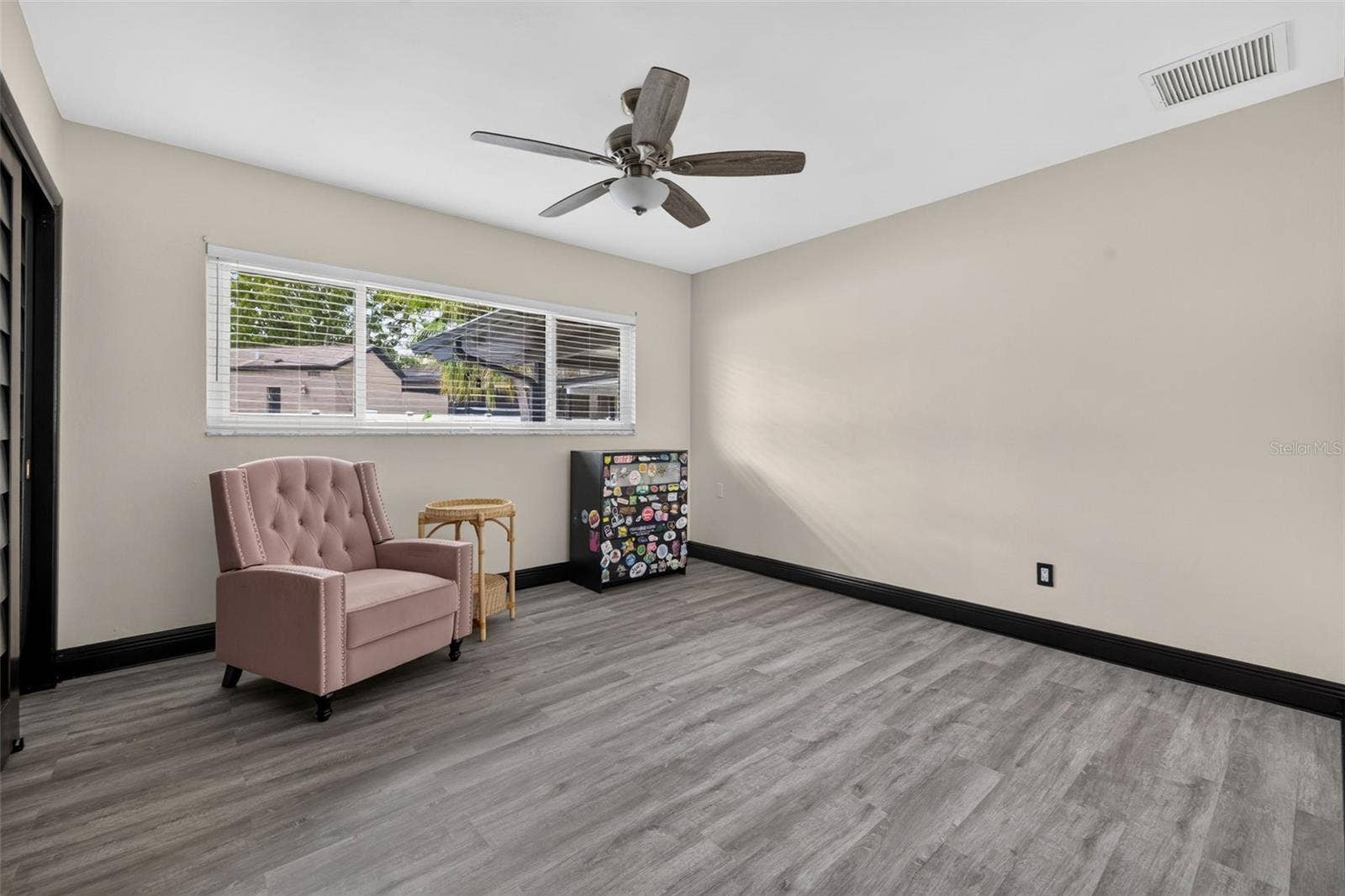 Fourth bedroom