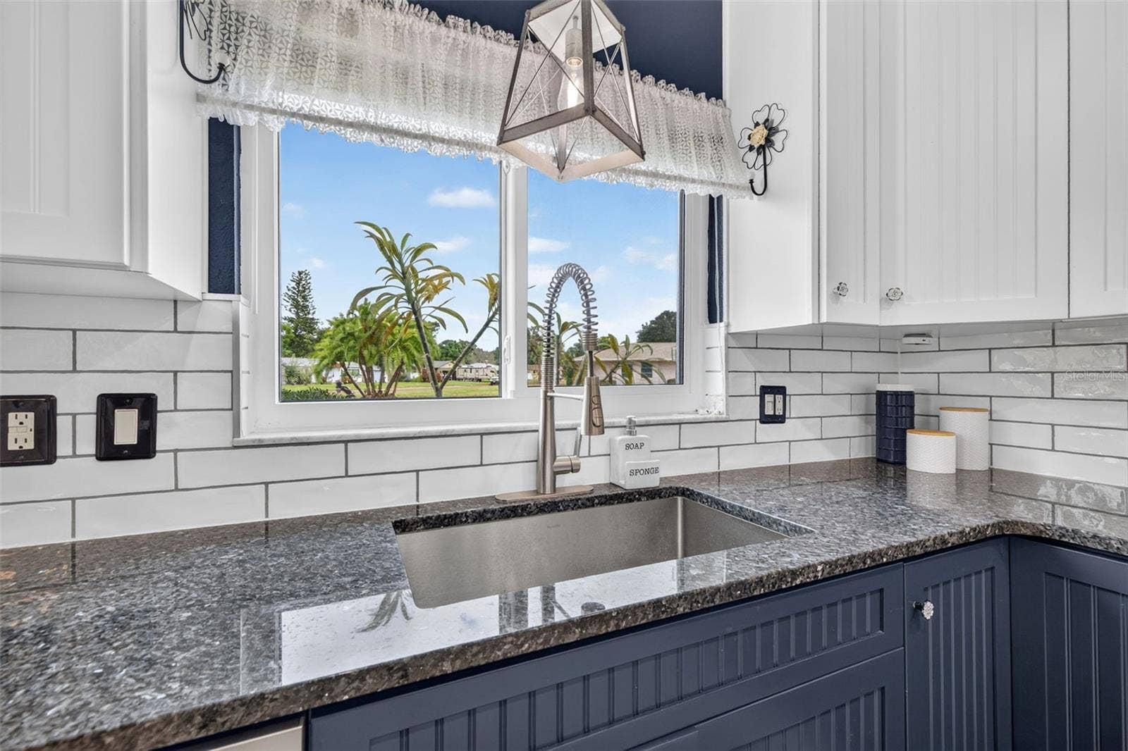 628 64TH STREET N, St Petersburg, FL 33710