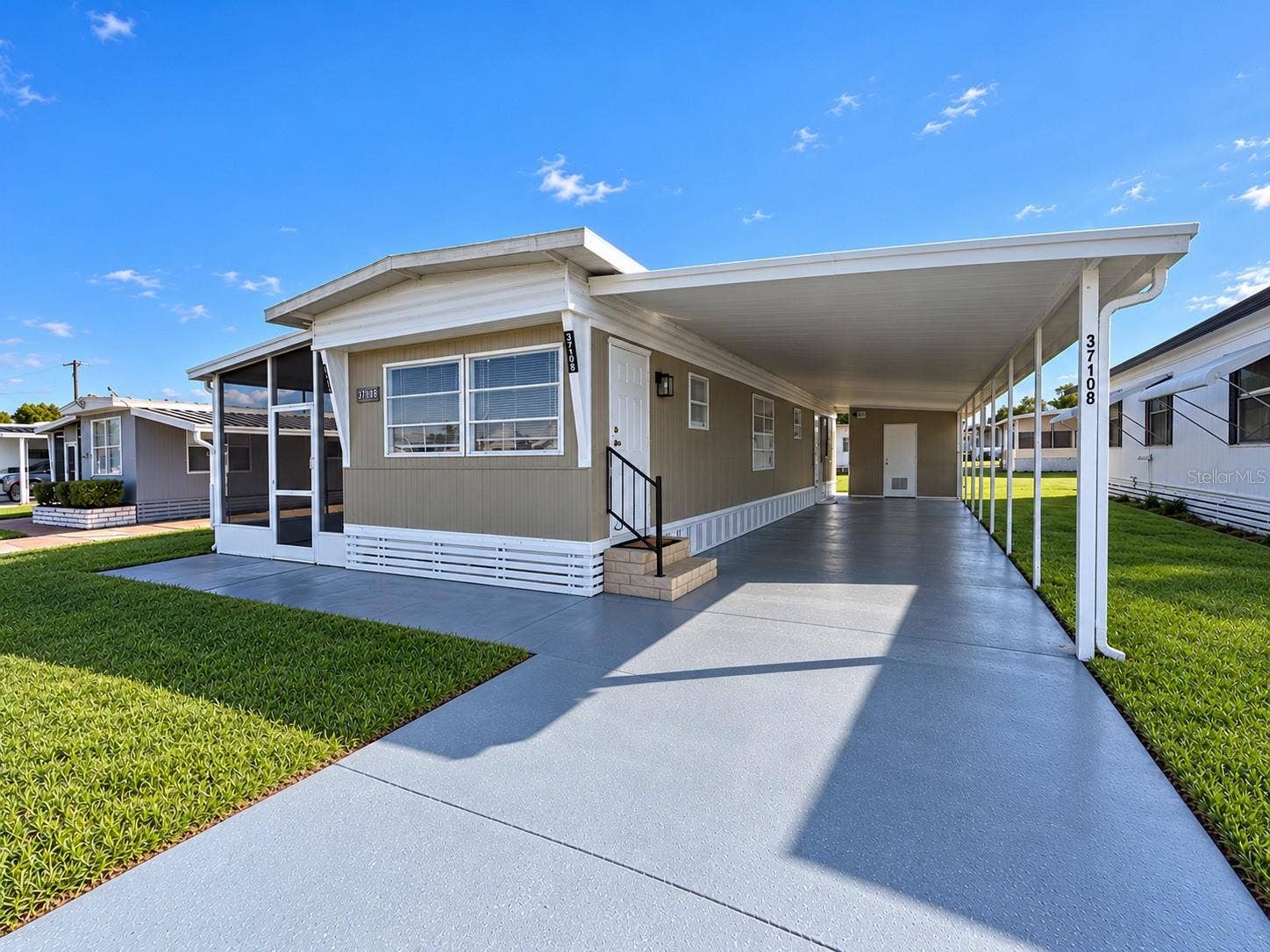 37108 SANDRA AVENUE, Zephyrhills, FL 33542 37108 SANDRA AVENUE, Zephyrhills, FL 33542
