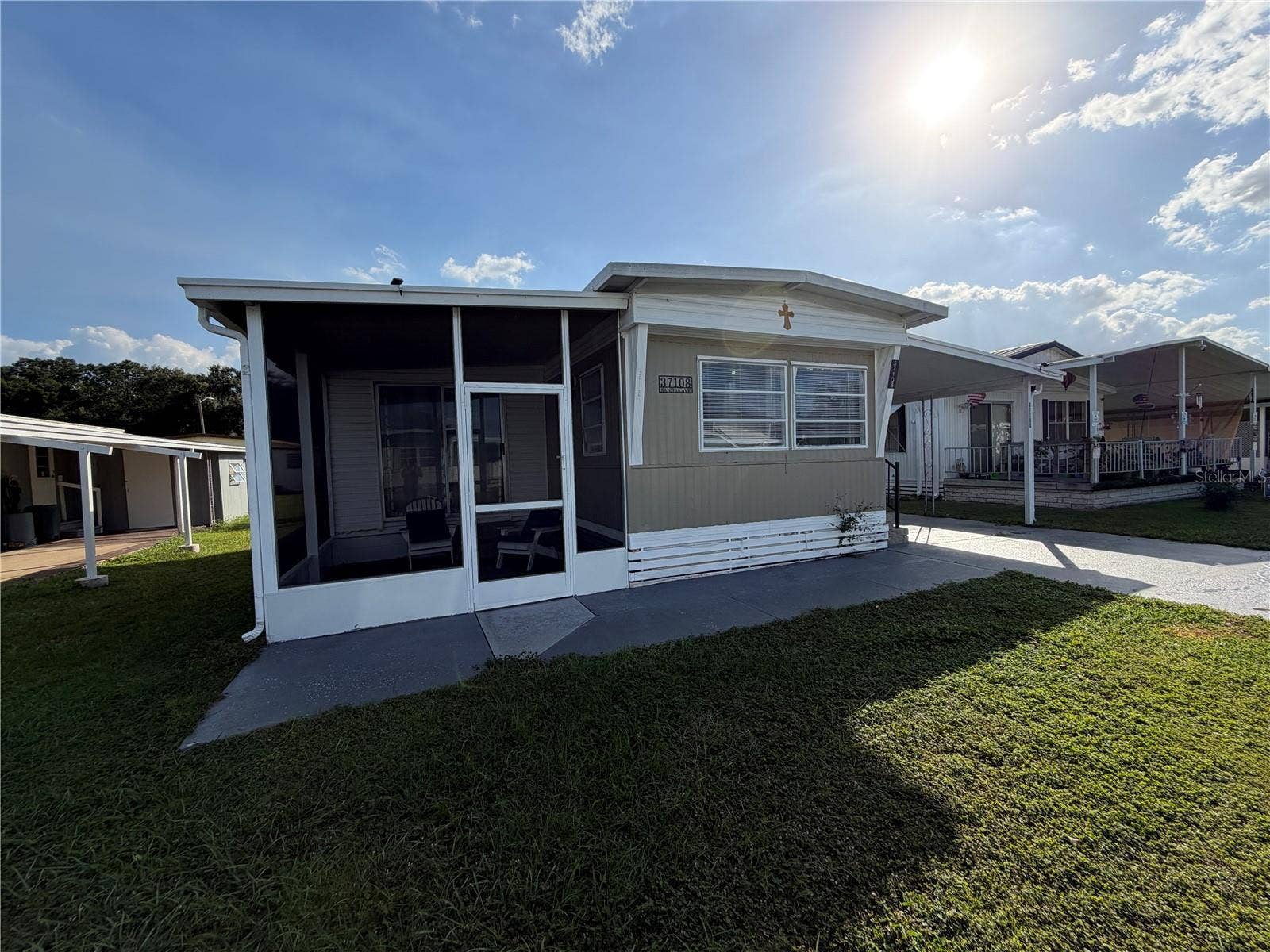 37108 SANDRA AVENUE, Zephyrhills, FL 33542 37108 SANDRA AVENUE, Zephyrhills, FL 33542
