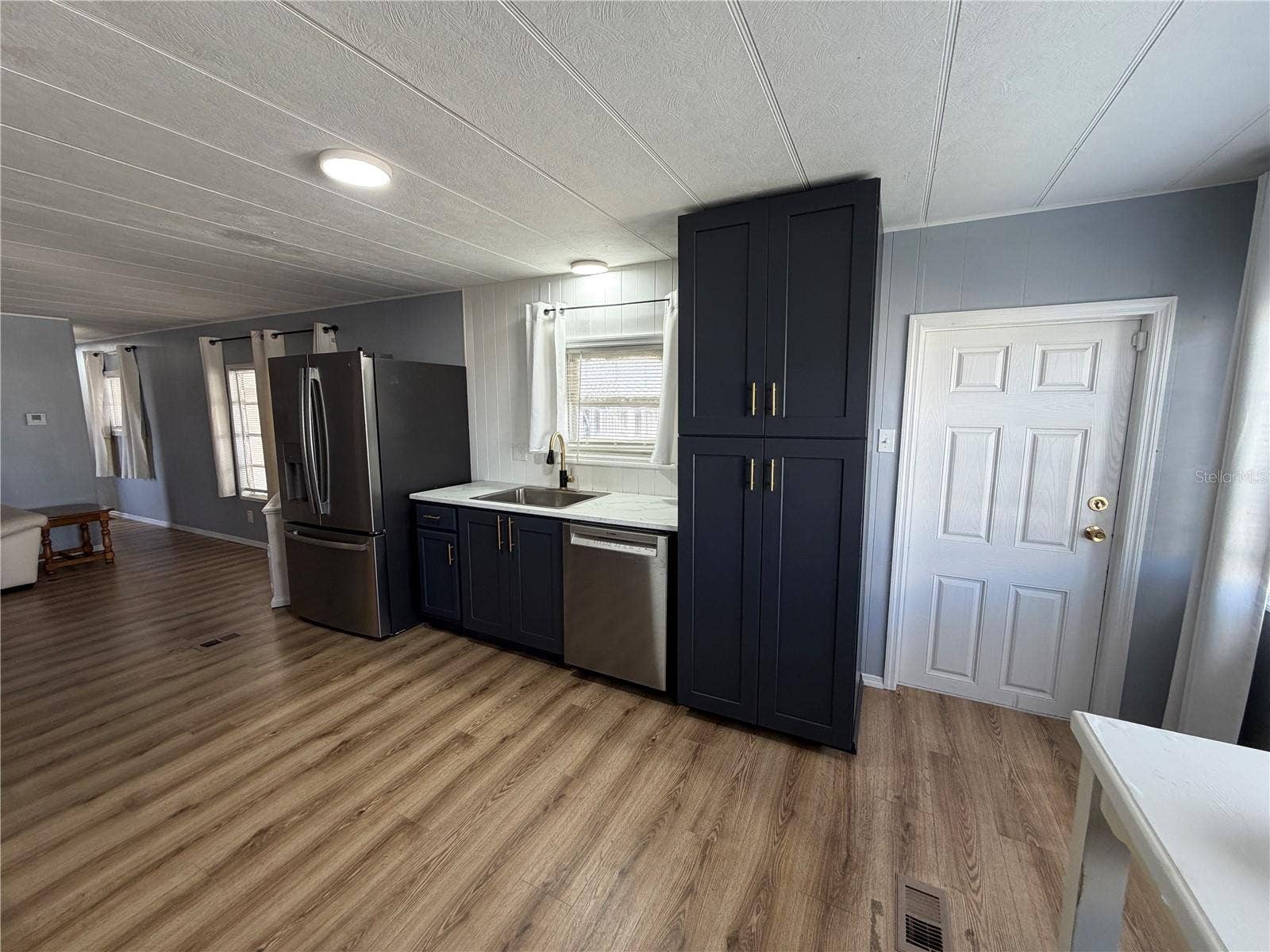 37108 SANDRA AVENUE, Zephyrhills, FL 33542 37108 SANDRA AVENUE, Zephyrhills, FL 33542