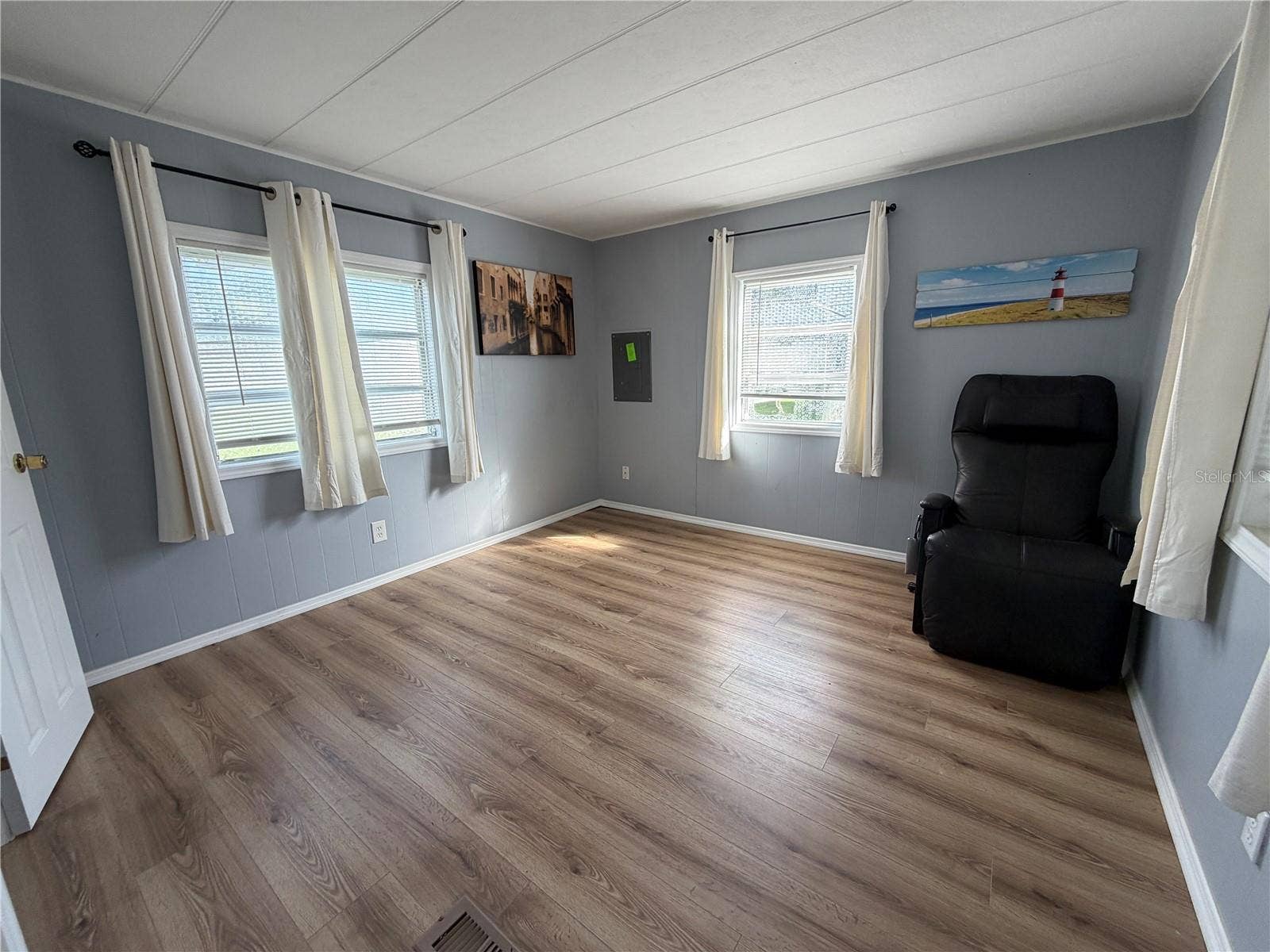 37108 SANDRA AVENUE, Zephyrhills, FL 33542 37108 SANDRA AVENUE, Zephyrhills, FL 33542