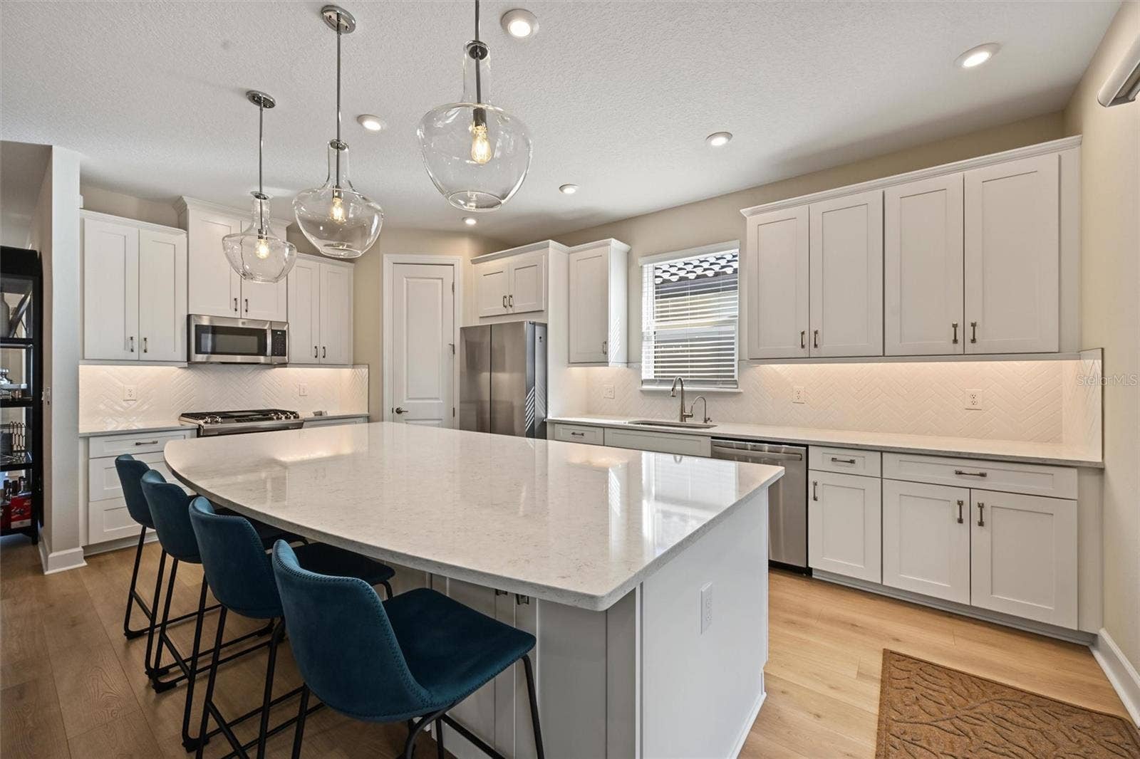 4508 CRESTPOINT WAY, Palmetto, FL 34221 4508 CRESTPOINT WAY, Palmetto, FL 34221