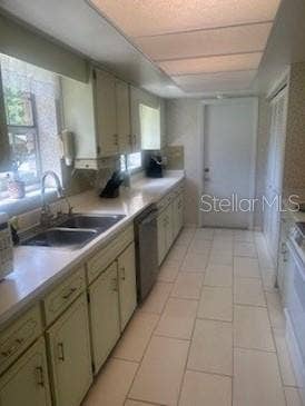 2828 BELLWOOD DRIVE, Brandon, FL 33511 2828 BELLWOOD DRIVE, Brandon, FL 33511