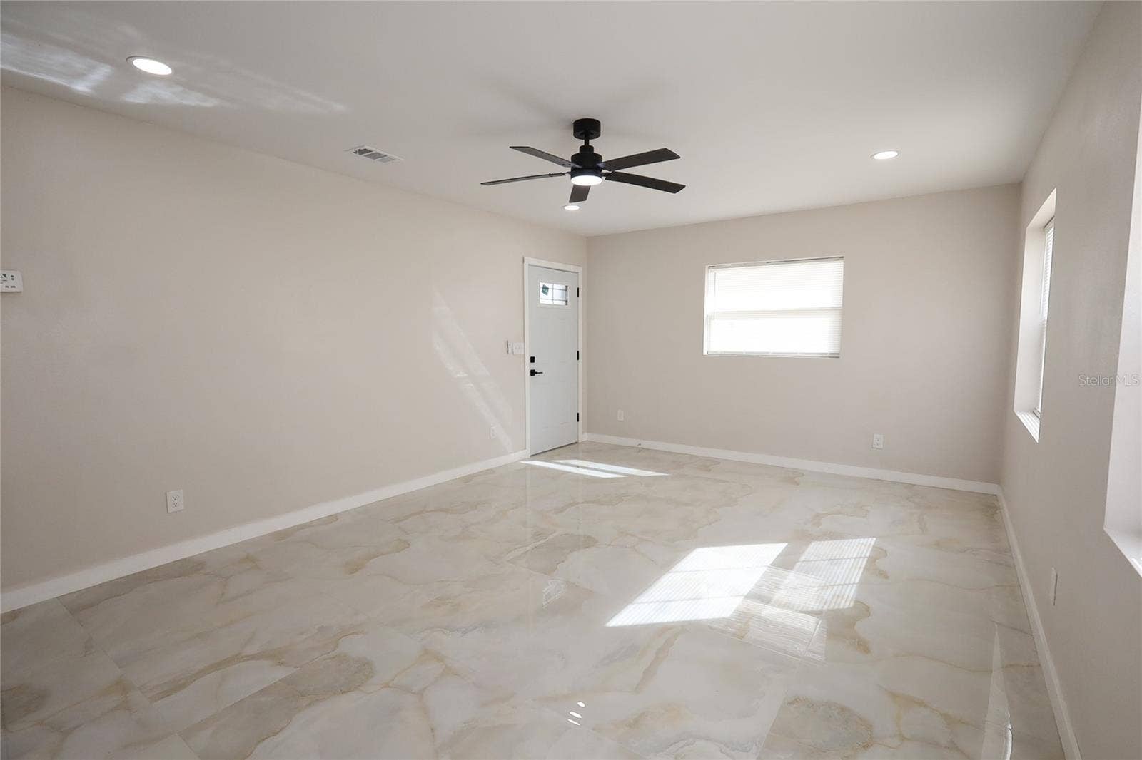 600 N EASTSIDE DRIVE, Lakeland, FL 33801 600 N EASTSIDE DRIVE, Lakeland, FL 33801