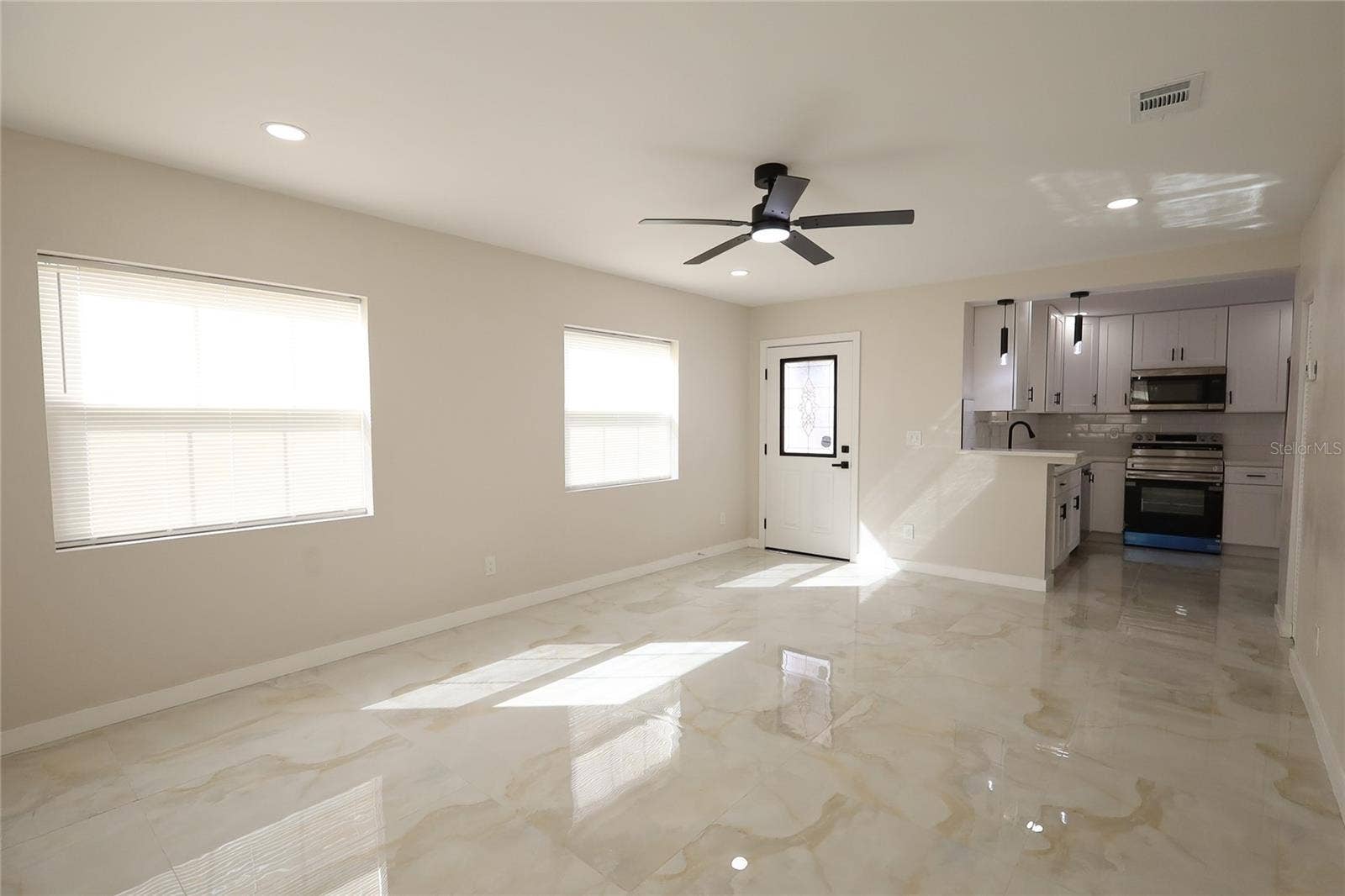 600 N EASTSIDE DRIVE, Lakeland, FL 33801 600 N EASTSIDE DRIVE, Lakeland, FL 33801
