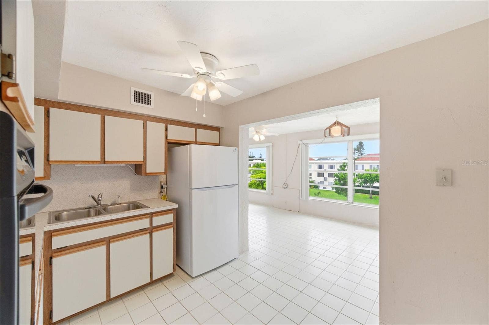 2462 BRAZILIA DRIVE, #70, Clearwater, FL 33763 2462 BRAZILIA DRIVE, #70, Clearwater, FL 33763