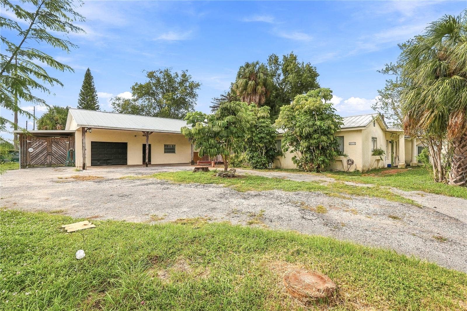 2110 N HIMES AVENUE, Tampa, FL 33607 2110 N HIMES AVENUE, Tampa, FL 33607