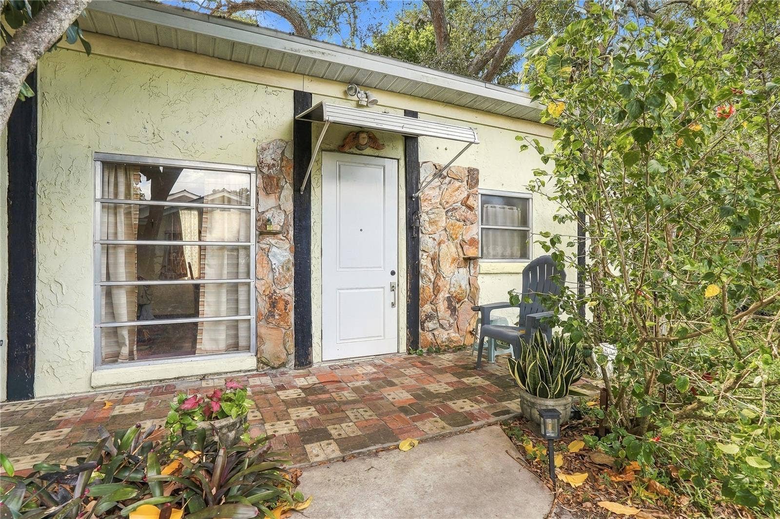 2110 N HIMES AVENUE, Tampa, FL 33607 2110 N HIMES AVENUE, Tampa, FL 33607