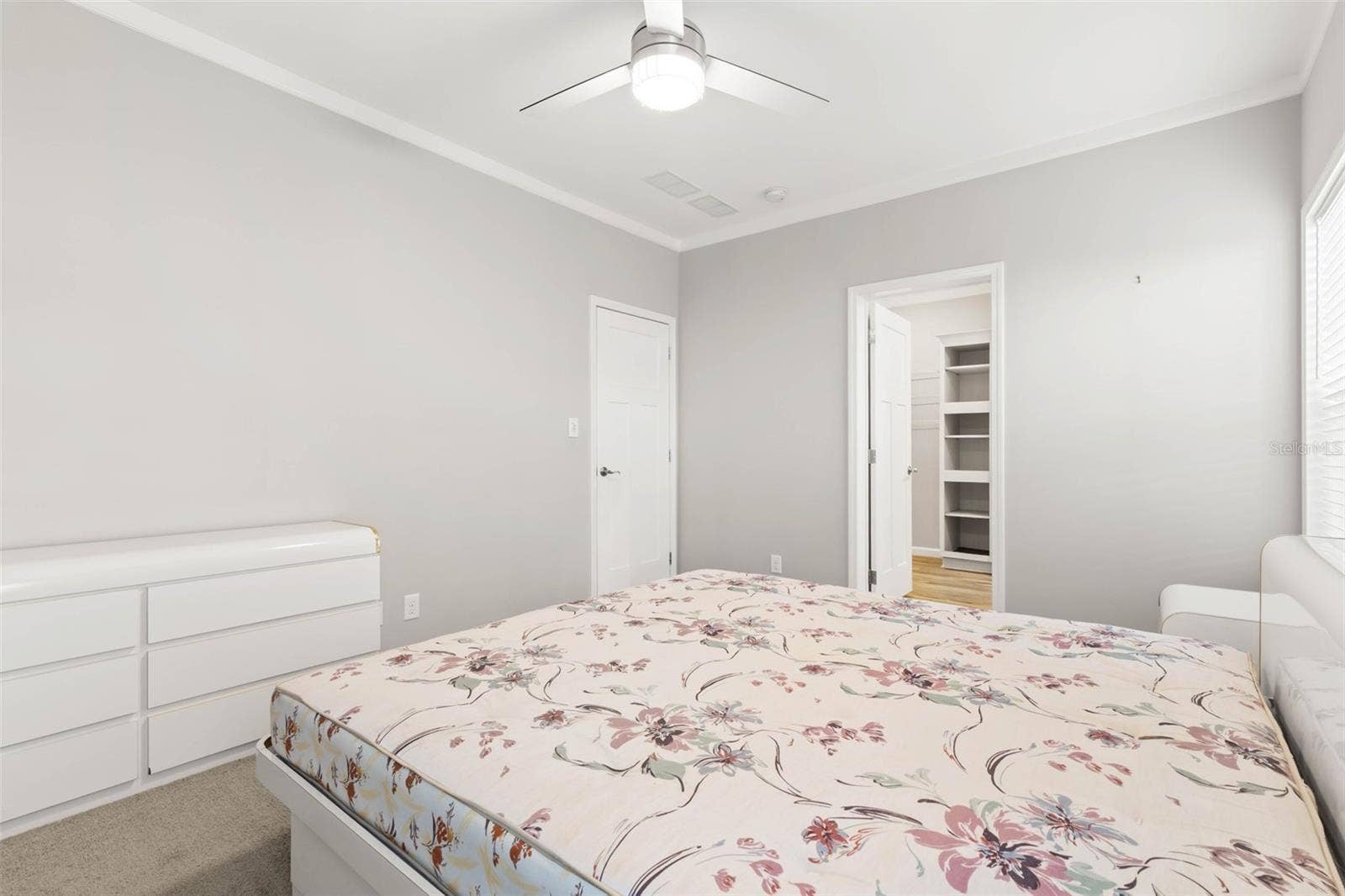 7004 AMERICANA DRIVE NE, #136, St Petersburg, FL 33702 7004 AMERICANA DRIVE NE, #136, St Petersburg, FL 33702