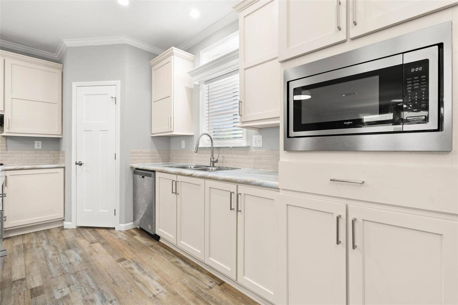 7004 AMERICANA DRIVE NE, #136, St Petersburg, FL 33702 7004 AMERICANA DRIVE NE, #136, St Petersburg, FL 33702