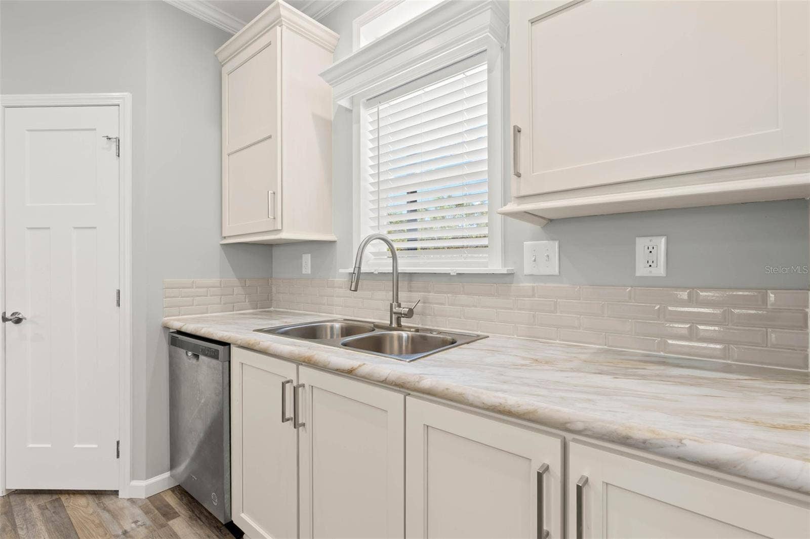 7004 AMERICANA DRIVE NE, #136, St Petersburg, FL 33702 7004 AMERICANA DRIVE NE, #136, St Petersburg, FL 33702