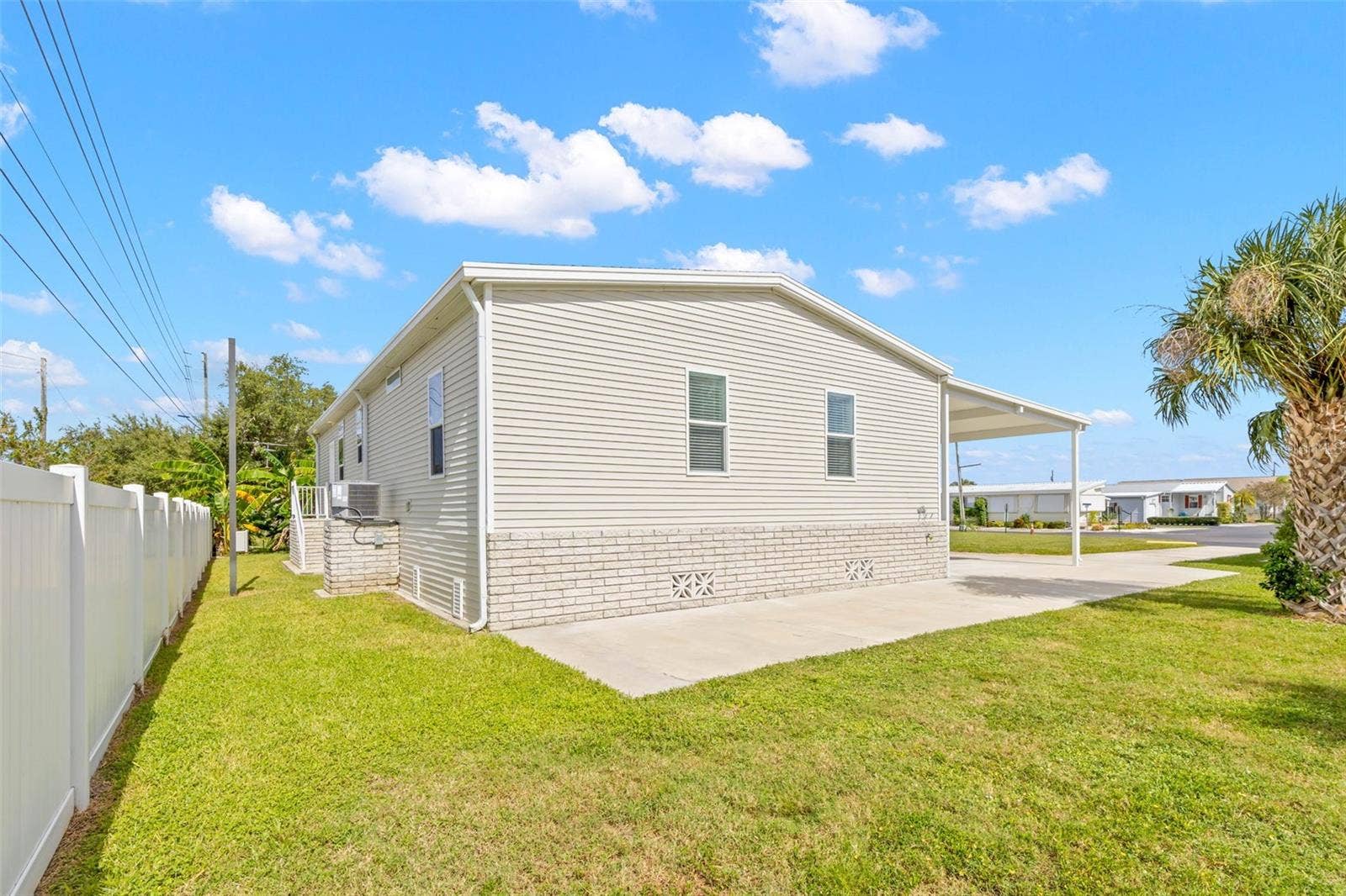 7004 AMERICANA DRIVE NE, #136, St Petersburg, FL 33702 7004 AMERICANA DRIVE NE, #136, St Petersburg, FL 33702
