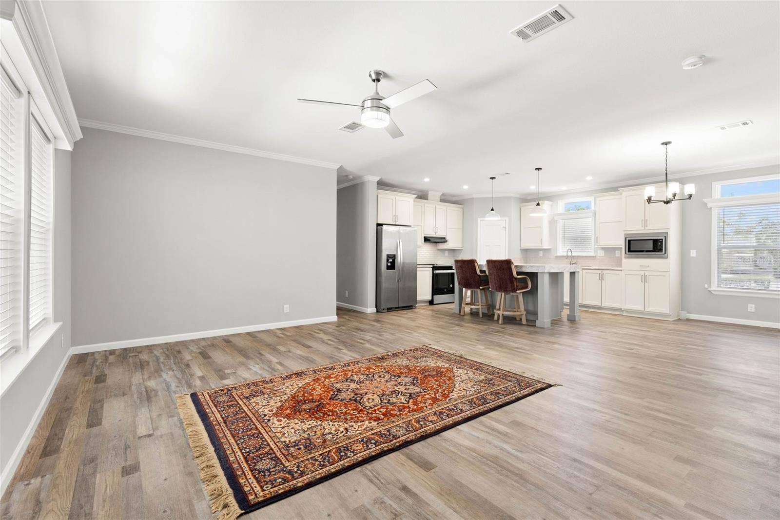 7004 AMERICANA DRIVE NE, #136, St Petersburg, FL 33702 7004 AMERICANA DRIVE NE, #136, St Petersburg, FL 33702