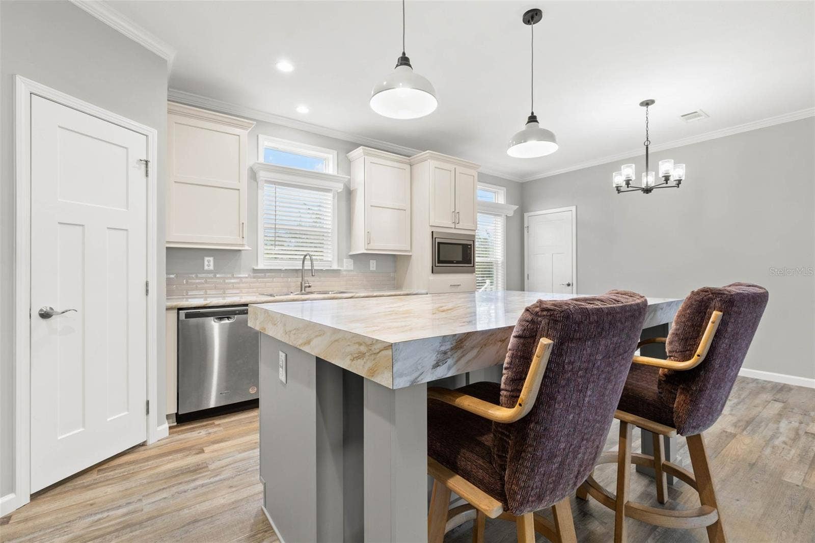 7004 AMERICANA DRIVE NE, #136, St Petersburg, FL 33702 7004 AMERICANA DRIVE NE, #136, St Petersburg, FL 33702